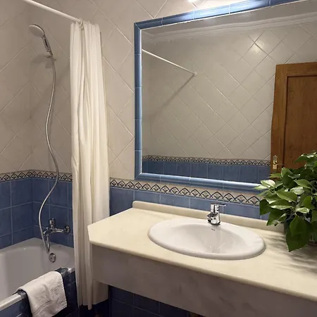 Paradise - Alminares Willa *