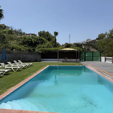 Villa Paradise - Alminares