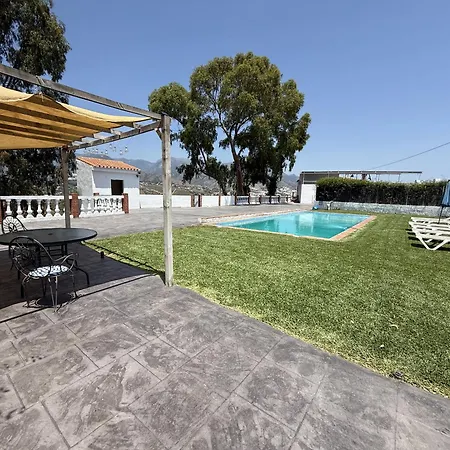 Paradise - Alminares Villa Nerja