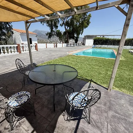 Paradise - Alminares Villa Nerja