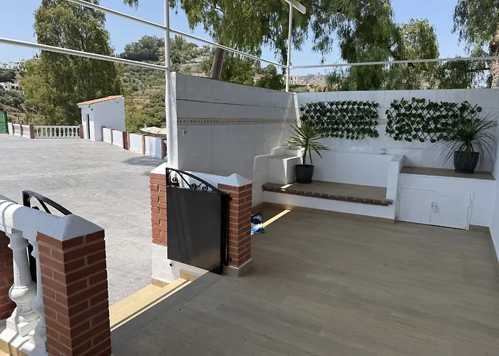 Paradise - Alminares * Nerja