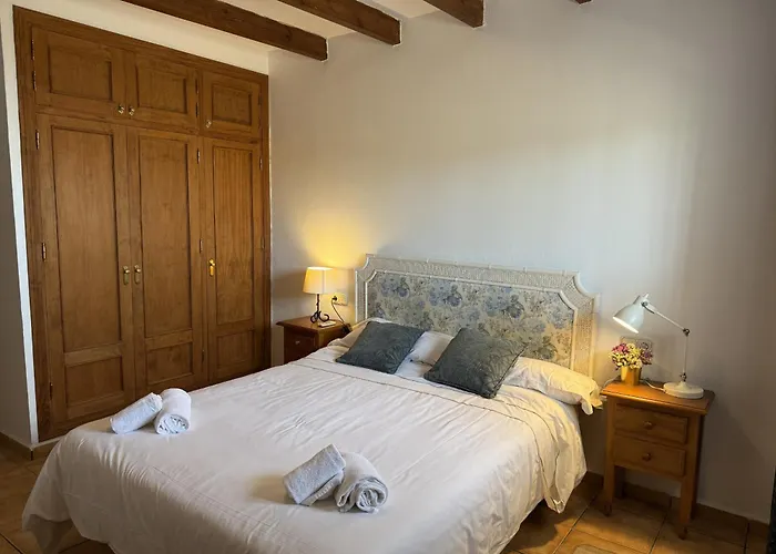 Paradise - Alminares