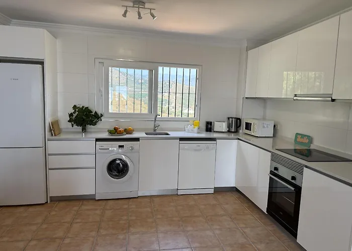 Paradise - Alminares