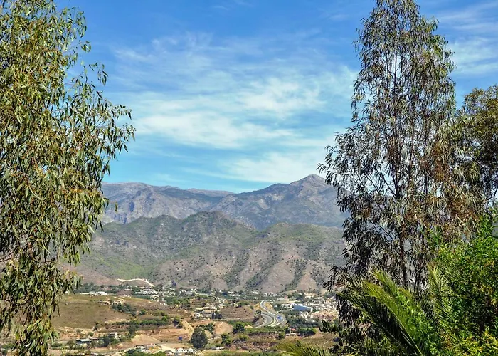 Paradise - Alminares Vila *